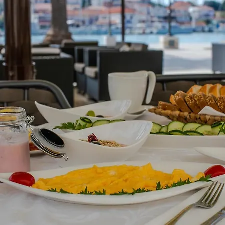 콩코르디아 2* 트로기르